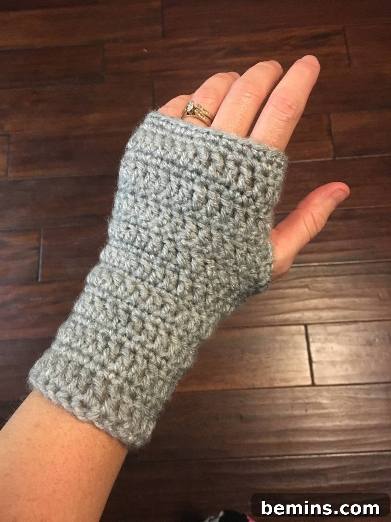 The Ultimate Guide to Fingerless Gloves: Fall's Coziest Trend 12 crochet fingerless gloves