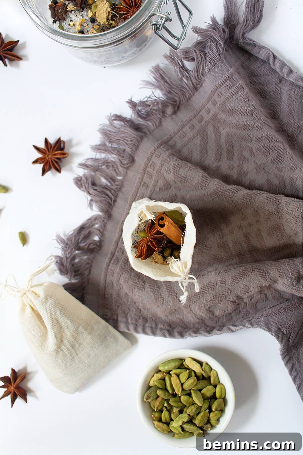 Make homemade chai spice tub tea