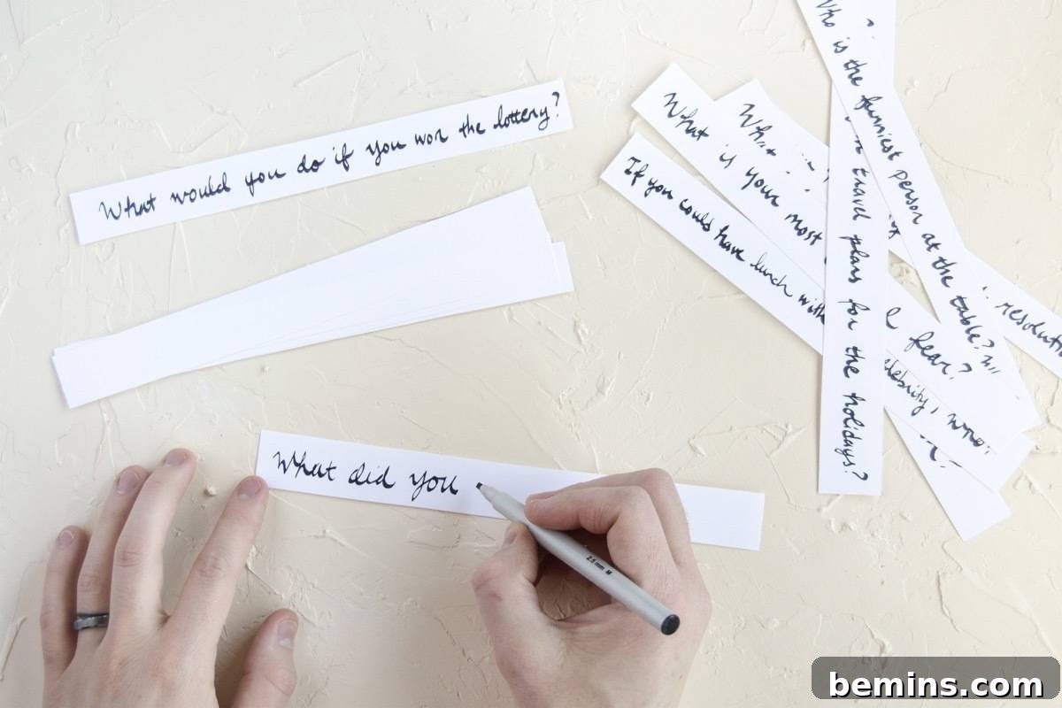 Write conversation starters for Thanksgiving dinner