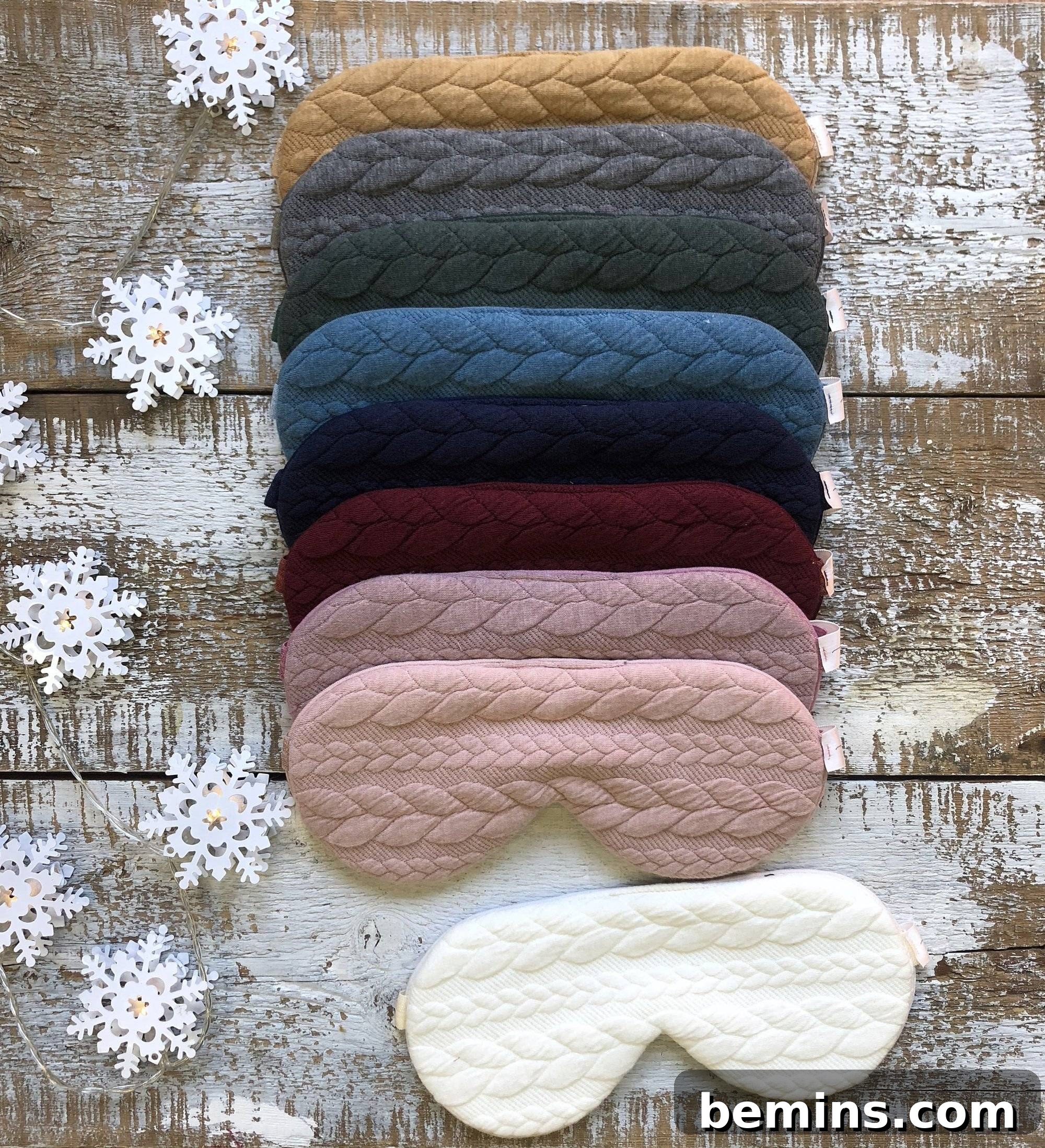 Knit sleep mask
