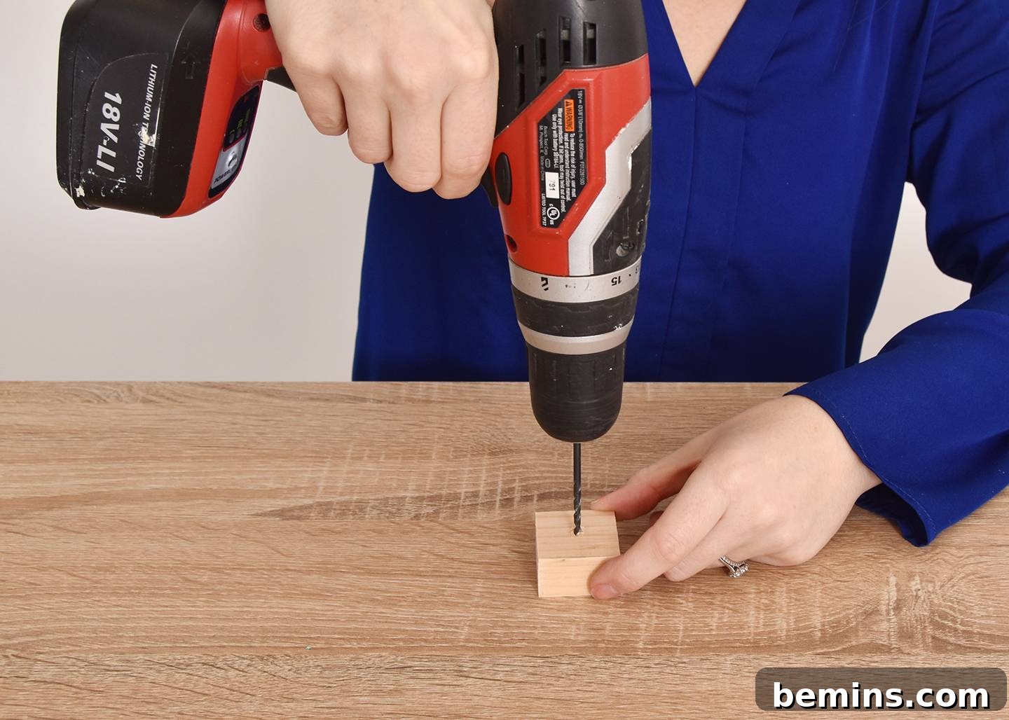 Creative Paper Forest Mantel Display 9 Step 6: Gluing Skewers into the Bases