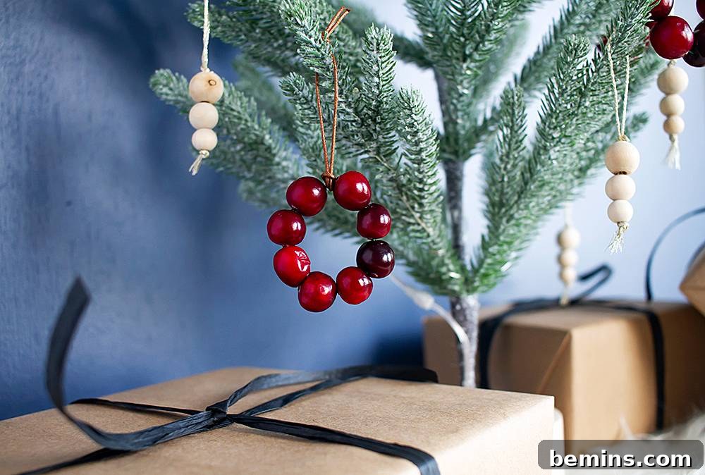 DIY Mini Cranberry Wreath