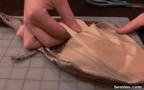 Assembling the inner facing