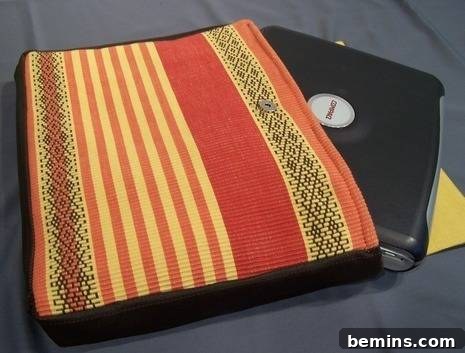 Placemat Laptop Sleeve: A DIY Project 3 Colorful Placemats for Sewing