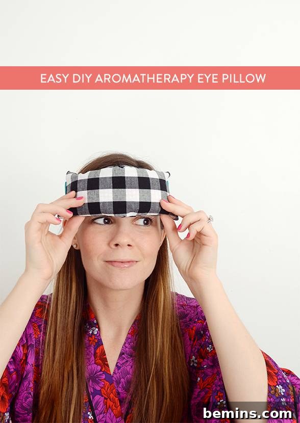 How to make a relaxing aromatherapy eye pillow for gifts
