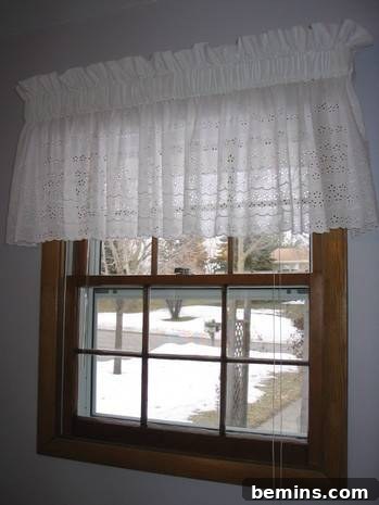 A White Beautiful Pocketed Window Topper