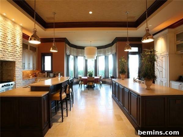 Luxurious Bedroom Suite in Cayman Islands Mansion