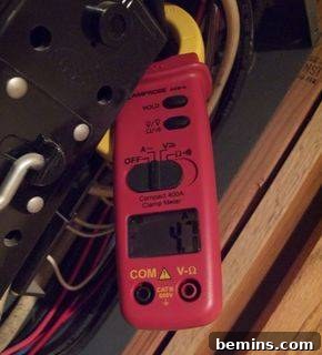 Clamp Meter Reading on Main Power Line