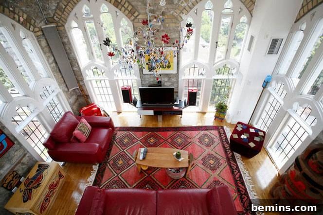 Sacred Spaces: Loft Conversions in Former Churches 4 Abby Lofts: An Alteration of Church into a House
