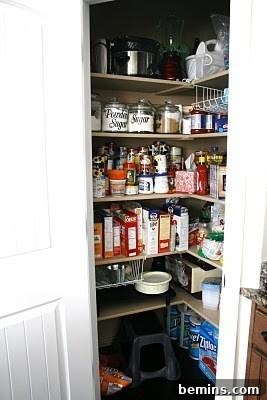Kitchen part organization hacks before makeover, showing a disorganized pantry.