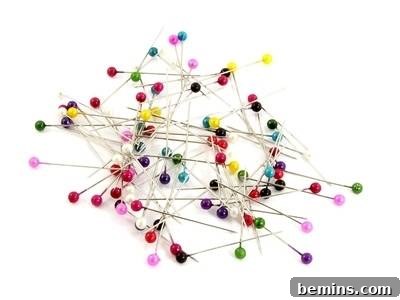 Colorful round headed sewing pins.