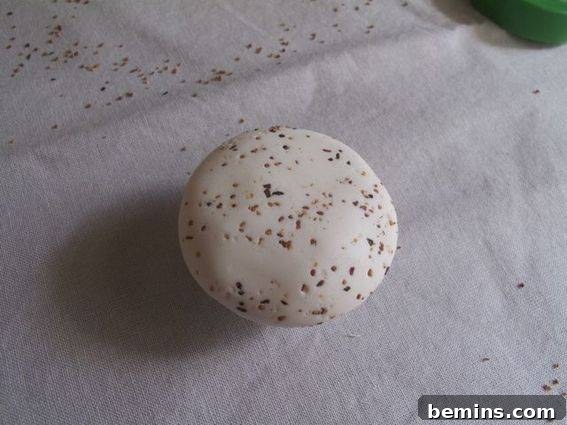 Applying clay to the knob