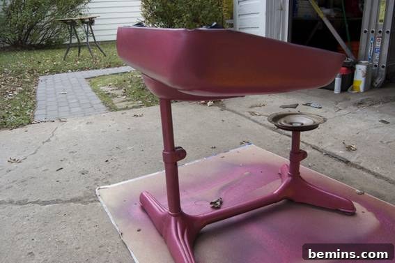 Metal tray painted pink.