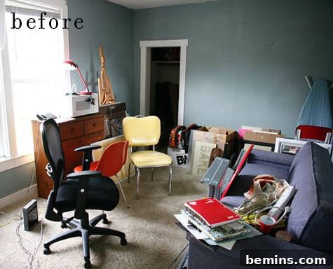 Before: A Cluttered and Uninspiring Home Office