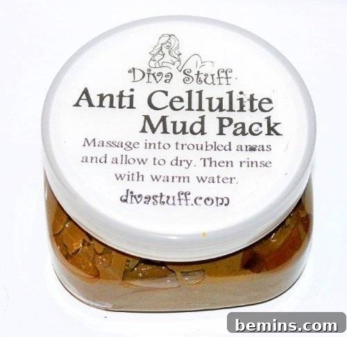 Anti-cellulite mud pack with coffee grinds