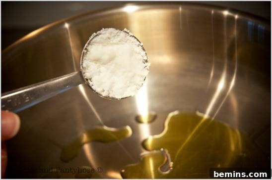 DIY organic lipbalm ideas to feel happy about yourself