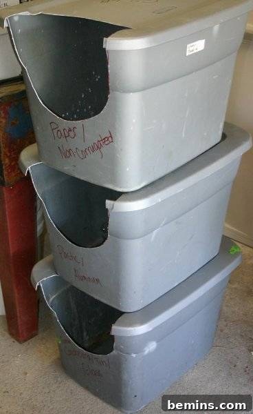 Recycle bin organizing set
