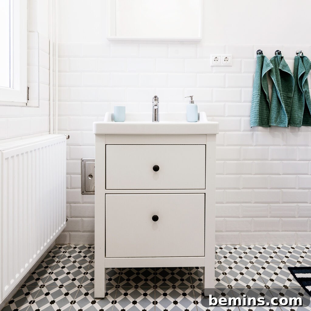 Creative Baking Soda Hacks: Free Guide 3 Clean bathroom