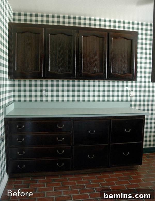 Top Laundry Room Transformations 24 Laundry room makeover - before
