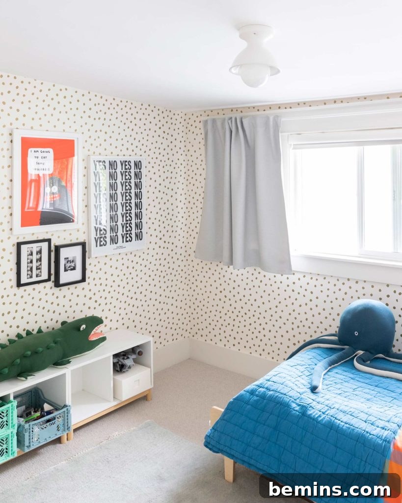 Well-Placed Short Curtains