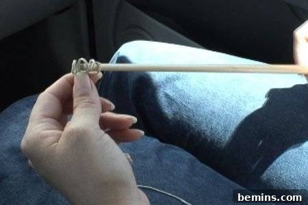 Holding a small bar
