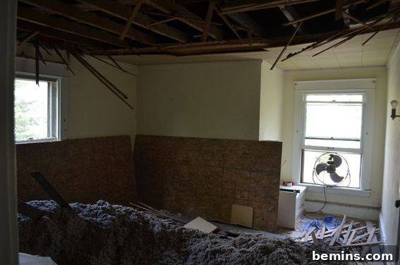 Week 3: Bedroom Ceiling Demolition (Video) 5 Demolished Ceiling Resulting in a Mess