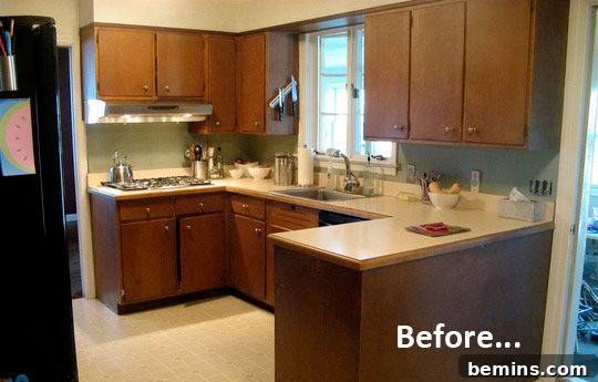 Before: Melissa's kitchen before the two-tone cabinet makeover