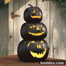 Black-stacked-pumpkins ideas for seasonal decor