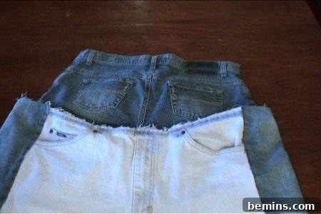How to Sew Your Own Overalls 41 Three pairs of jeans laying one pair on top of the other.
