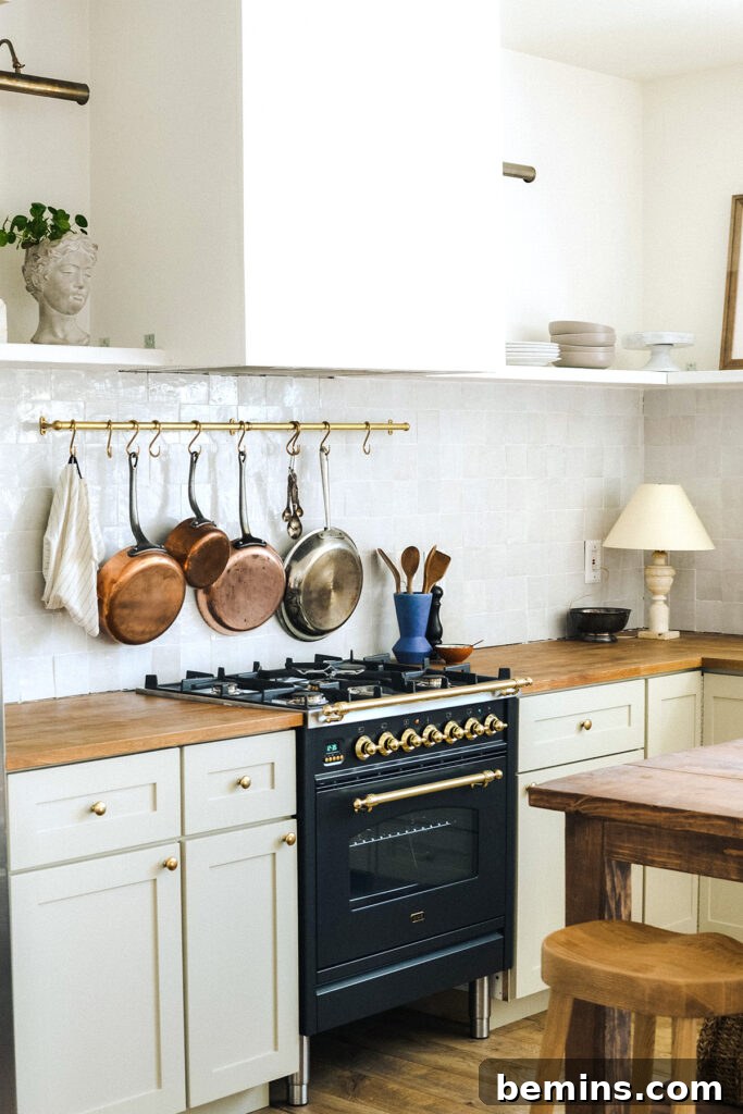 How to Deep Clean Your Oven Door for a Sparkling Finish 2 Clean, white, classic kitchen