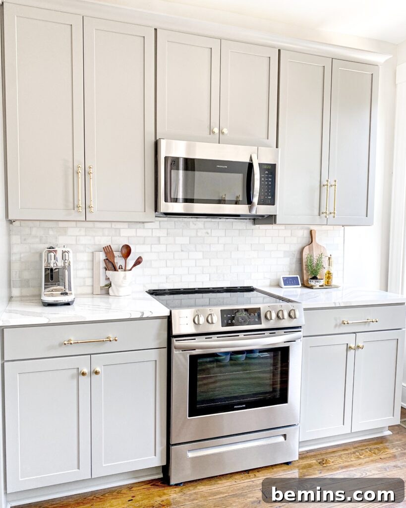 How to Deep Clean Your Oven Door for a Sparkling Finish 5 Beautiful gray kitchen