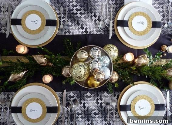 Christmas Under the Sun: A Southern Hemisphere Holiday 4 Black, White, and Gold Christmas Decor