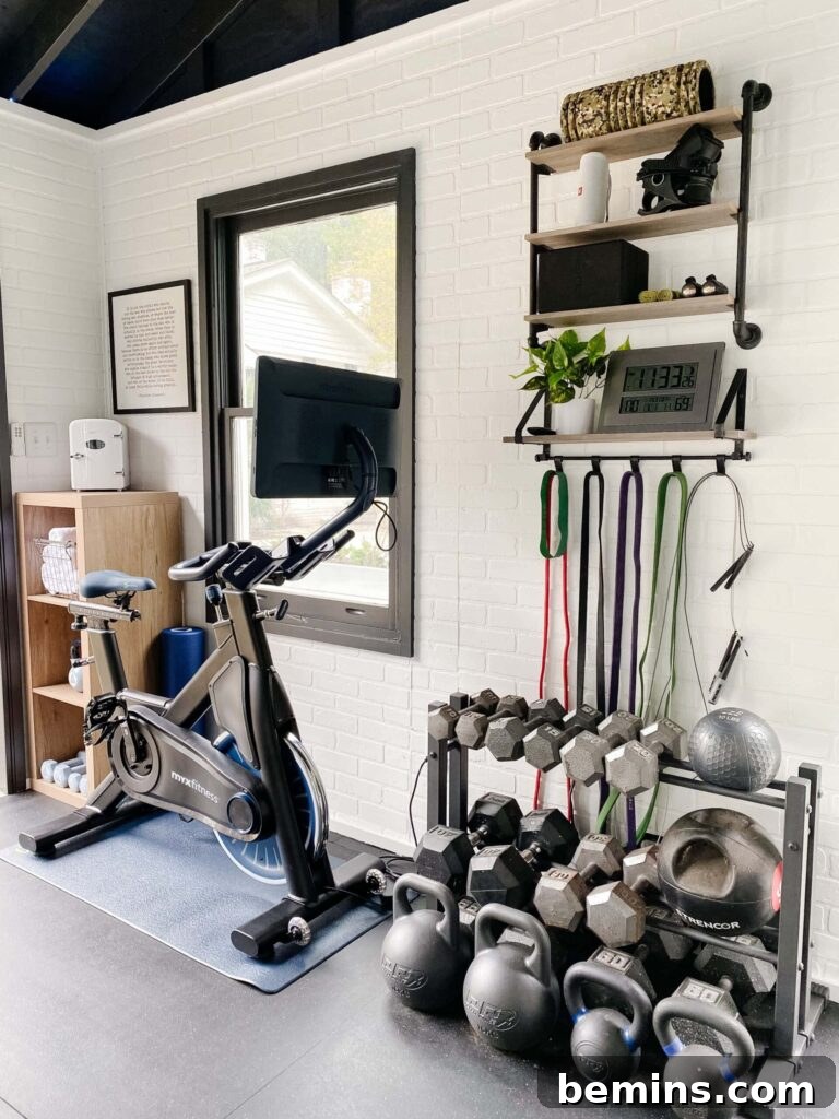 Maximizing Your Small Space: Smart Home Gym Design Ideas 6 Wall mount with home gym equipment