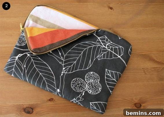 Creative DIY Laptop & Tablet Case Projects 3 Handmade Laptop Case Ideas