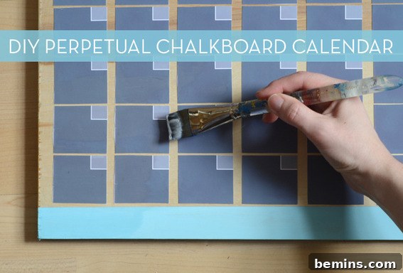 DIY Perpetual Chalkboard Calendar