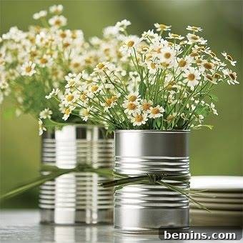 Cute spring centerpiece using decorated tin cans
