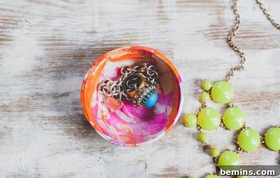 20 Heartfelt DIY Gifts for Mom 6 A pink and orange bowl with pasta in to next to green grapes.