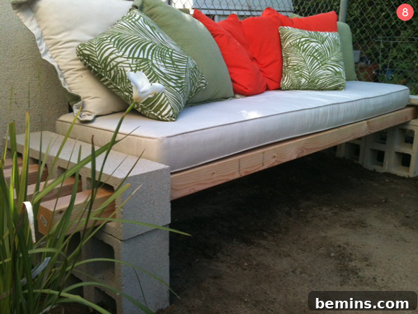 Creative Concrete & Cinder Block Outdoor DIYs 7 Cinder Block Outdoor Seating Ideas