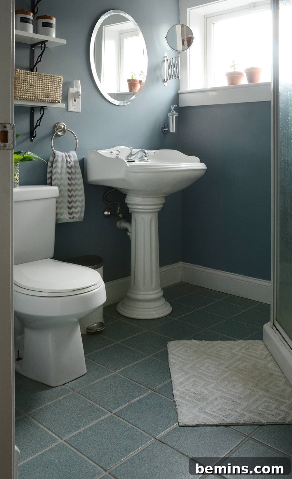 Bathroom grout cleaned with OxiClean, showcasing the dramatic difference after mold removal.