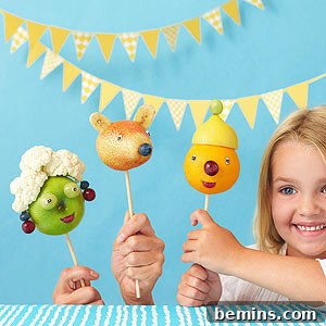 Creative Bites: 10 Fun Food Crafts for Kids 6 Creative Snack Pack Puppets for Kids