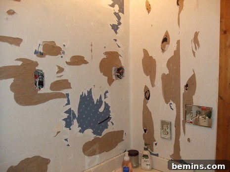 Bathroom remodel ideas featuring modern design and efficient use of space.