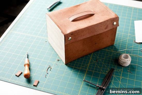Leathercraft Dreams: 11 DIY Projects to Ignite Your Creativity 13 A box has a top like an accordian file folder.