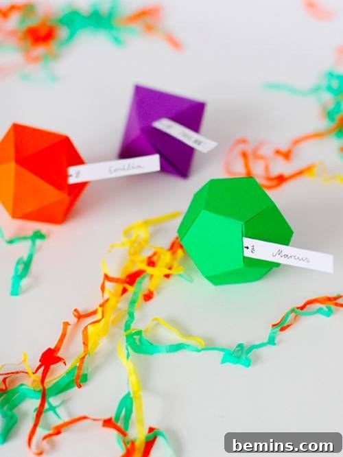 Geometric Favor Boxes