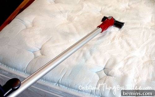 11 Creative DIY Home Refresh Ideas 9 Clean mattress