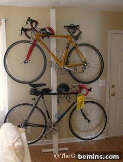 Clever Garage Clean-Up: 10 Straightening Strategies 9 DIY bike rack in garage