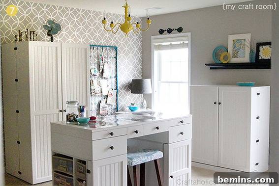 Attractive small craft room.