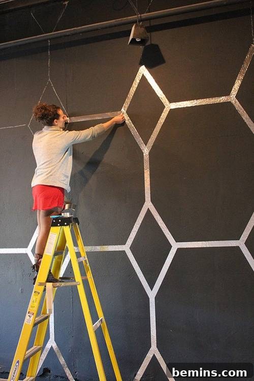 Silver foil geometric wall - Cheap Wall Art