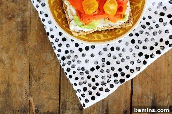 A Beautiful Table Cloth to place Plates on