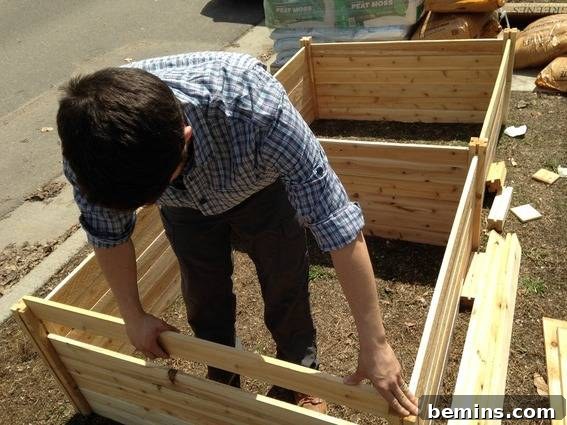 Raised Bed Revolution: Square Foot Gardening on a Grand Scale 4 Easy Raised Garden Bed Kit