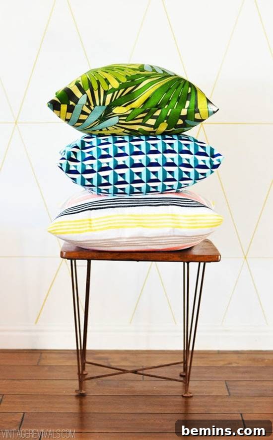 DIY envelope pillow, a simple and practical design that's easy to sew and allows for easy pillow insert changes.